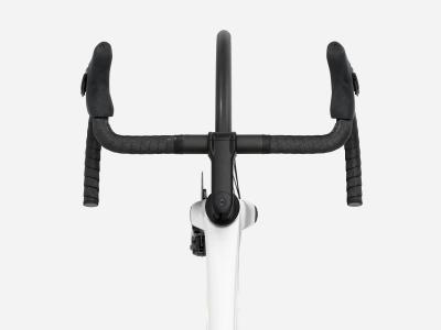 Trek Madone SL 6 M Gloss Crystal White/Matte Deep Smoke Produktbild 2